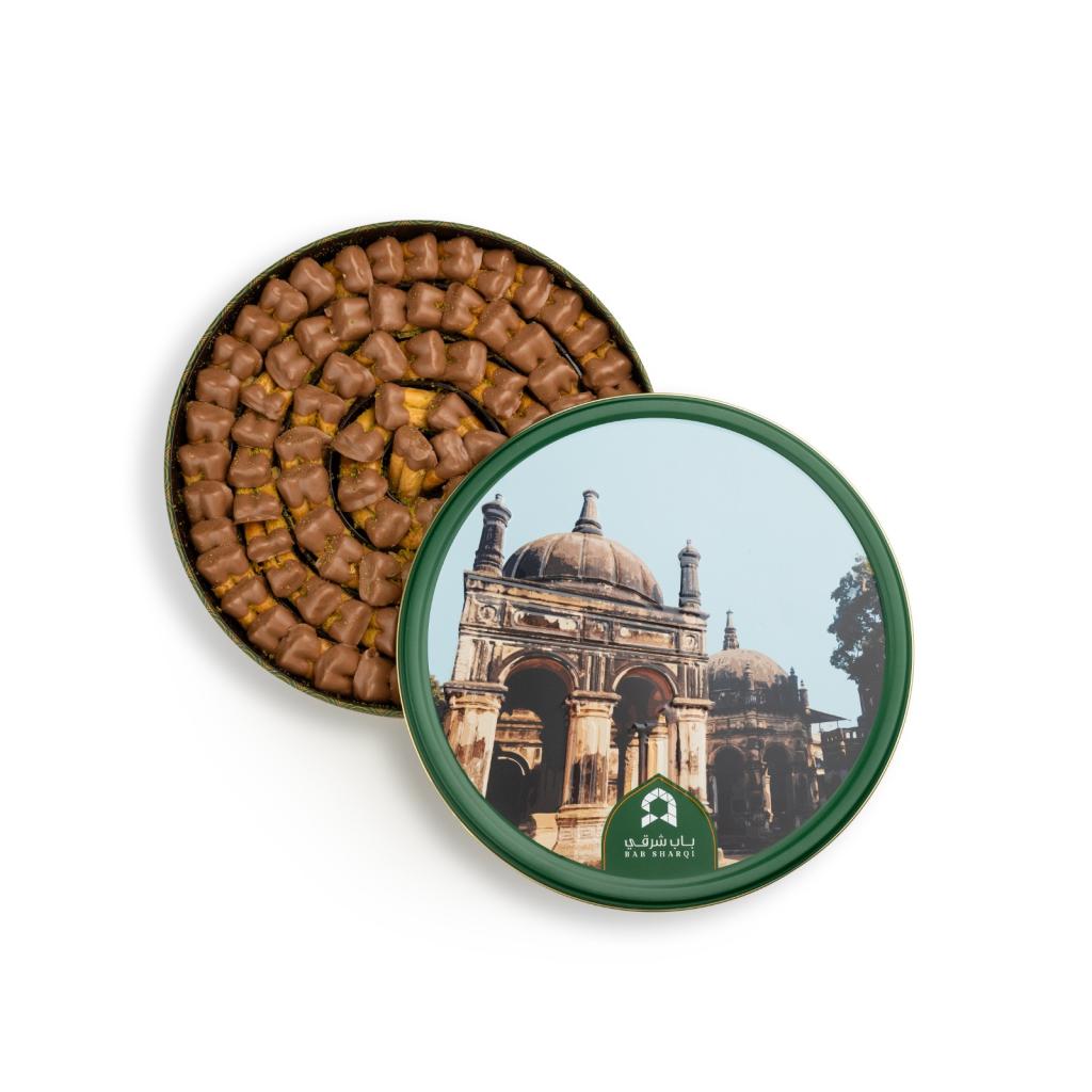 اصابع البقلاوة مغطاه بالشوكليت الحجم الكبير من باب شرقي