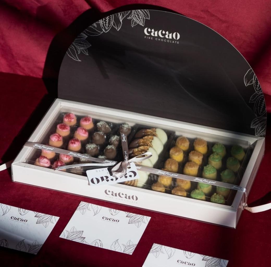 صينية الغريبة والسمسمية من كاكاو 